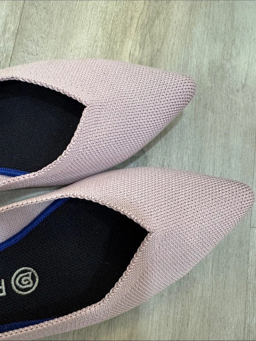 Rothy’s The Point Pointed Toe Flats — Lilac w/ Blue Trim size 9